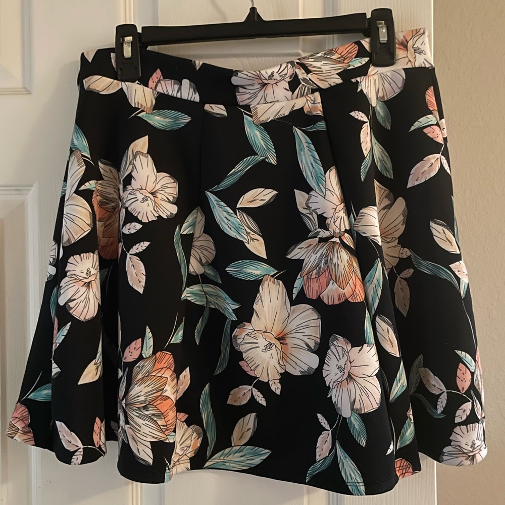 XL Skirt- Decree brand